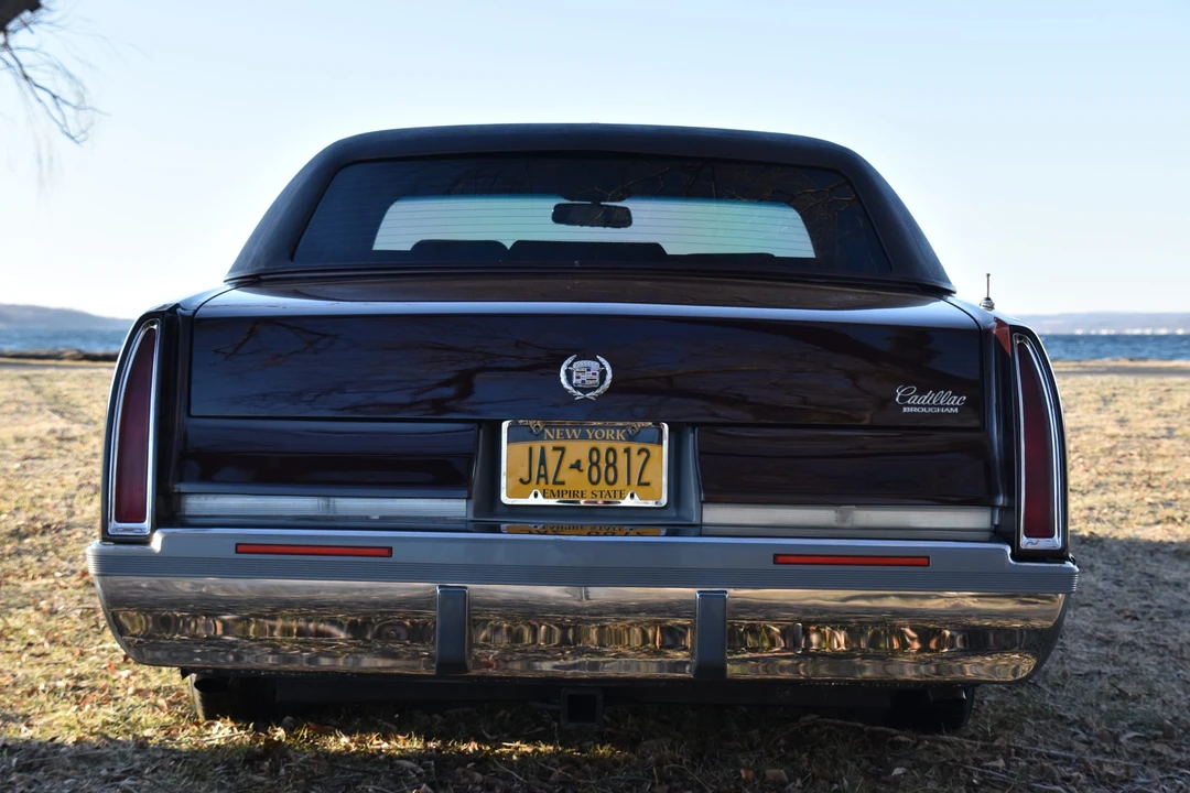 1996 Cadillac Fleetwood - Image 5 of 31