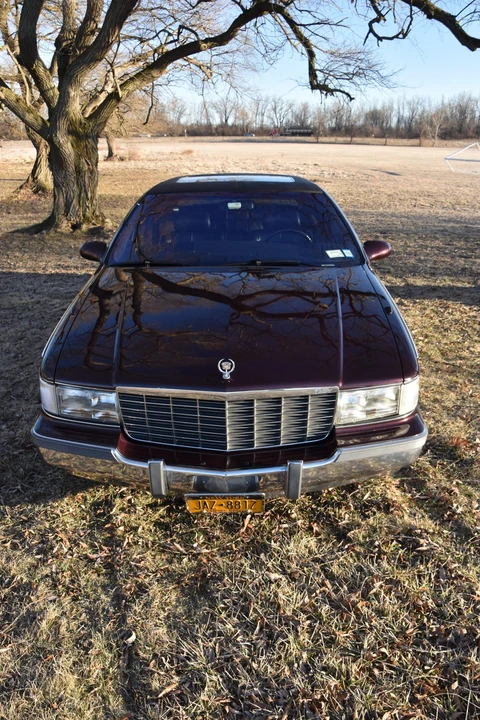 1996 Cadillac Fleetwood - Image 11 of 31