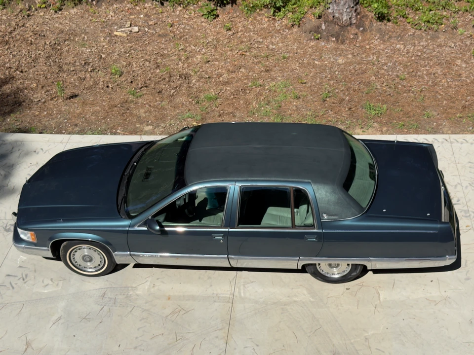1996 Cadillac Fleetwood - Image 13 of 31