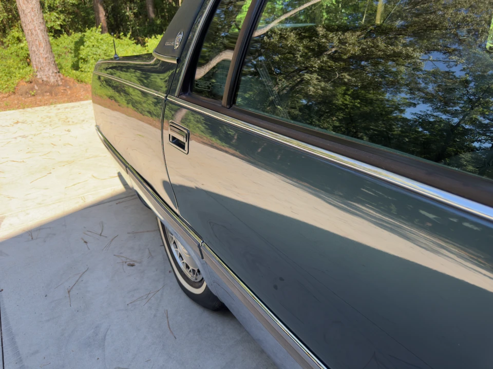 1996 Cadillac Fleetwood - Image 29 of 31