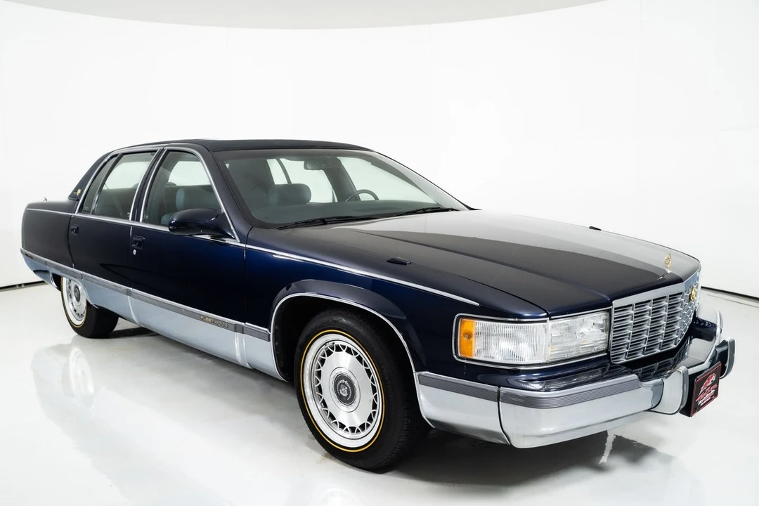 1996 Cadillac Fleetwood - Image 19 of 21