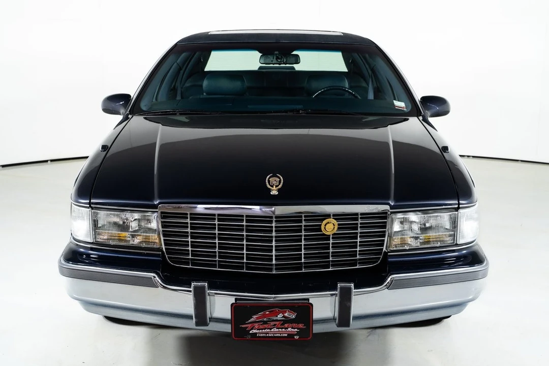 1996 Cadillac Fleetwood - Image 4 of 21