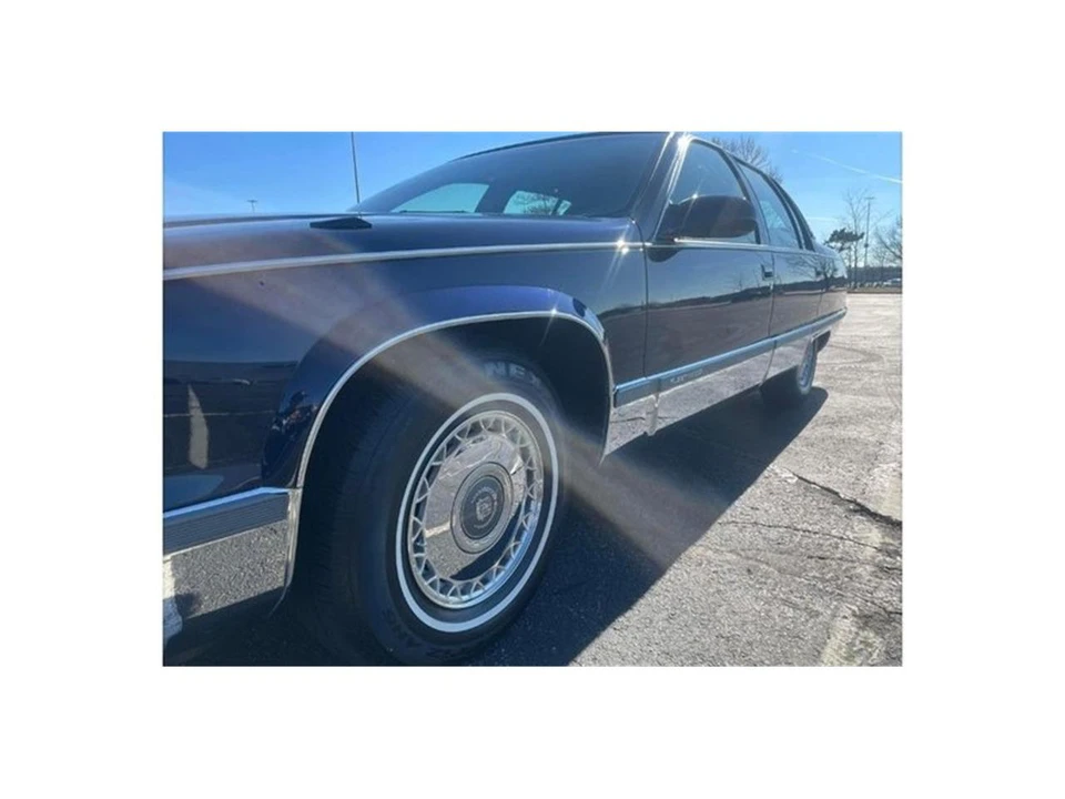 1996 Cadillac Fleetwood - Image 3 of 5