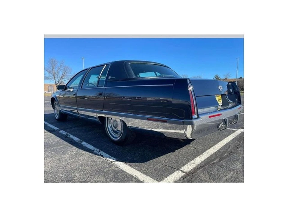 1996 Cadillac Fleetwood - Image 4 of 5