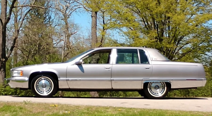 1996 Cadillac Fleetwood - Image 2 of 13