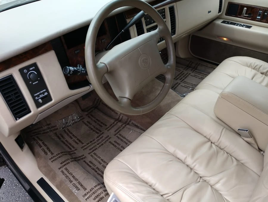 1996 Cadillac Fleetwood - Image 4 of 13
