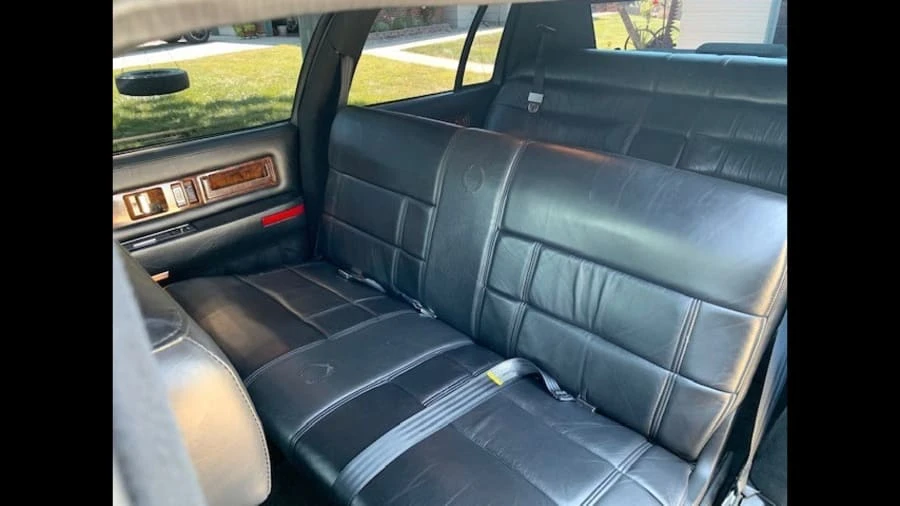1996 Cadillac Fleetwood - Image 6 of 12