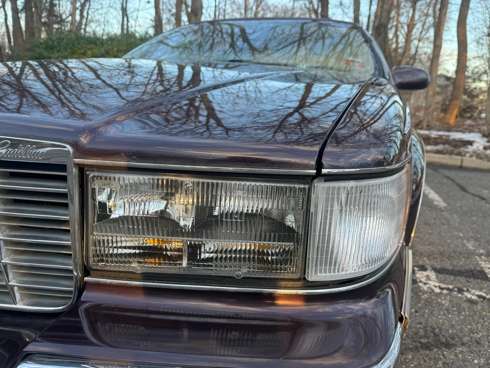 1996 Cadillac Fleetwood - Image 21 of 31