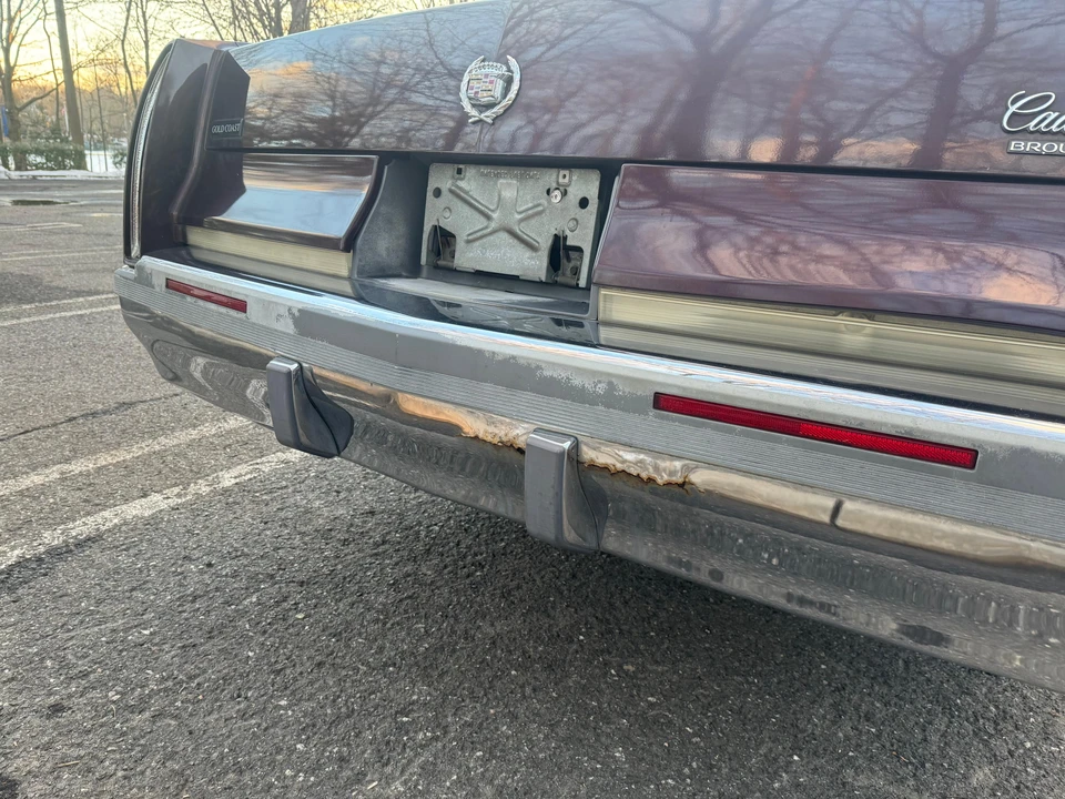 1996 Cadillac Fleetwood - Image 29 of 31