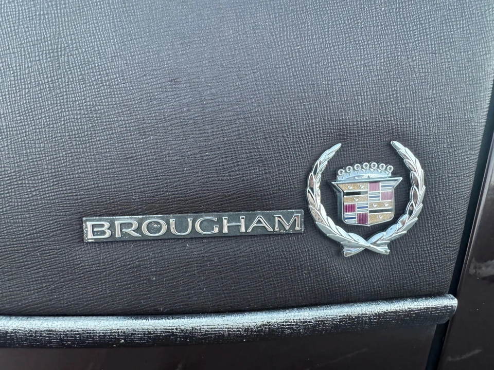 1996 Cadillac Fleetwood - Image 27 of 31