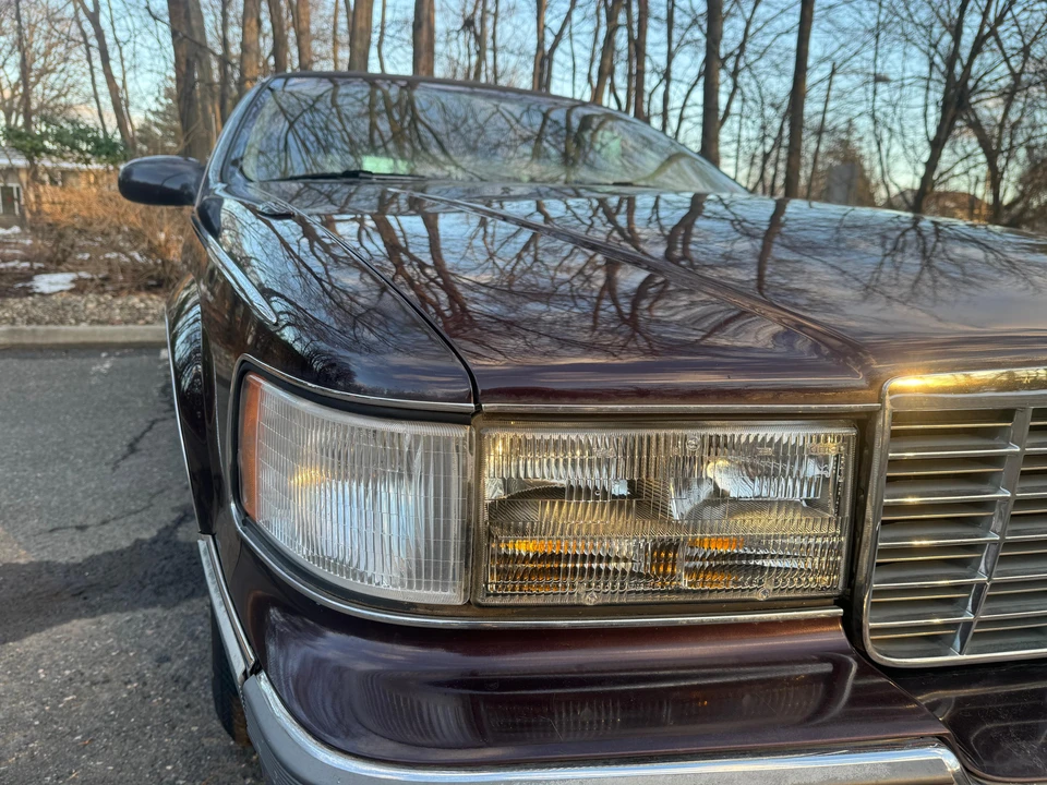 1996 Cadillac Fleetwood - Image 20 of 31