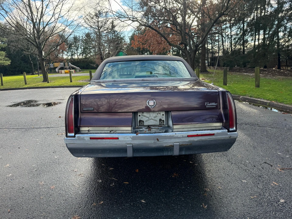 1996 Cadillac Fleetwood - Image 16 of 31