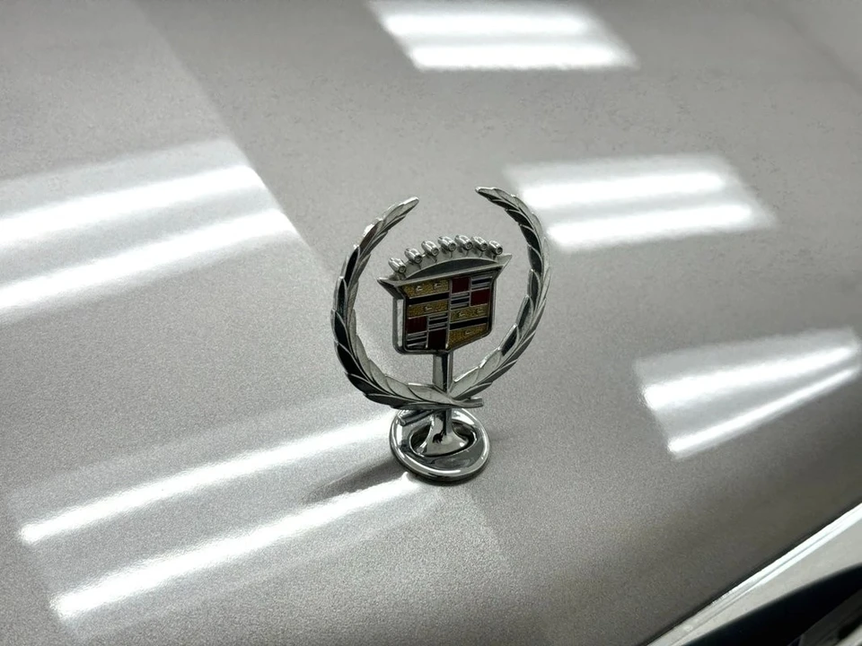 1996 Cadillac Brougham - Image 10 of 12