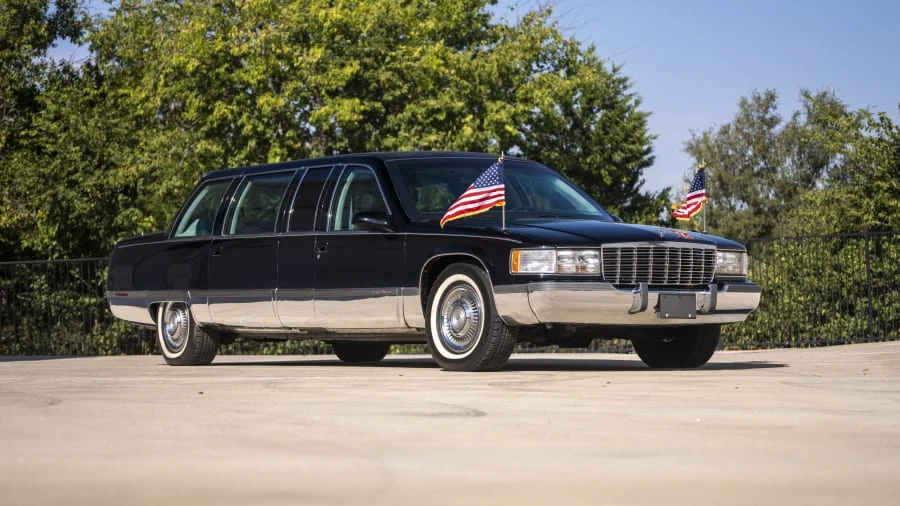 1996 Cadillac Fleetwood - Image 6 of 31