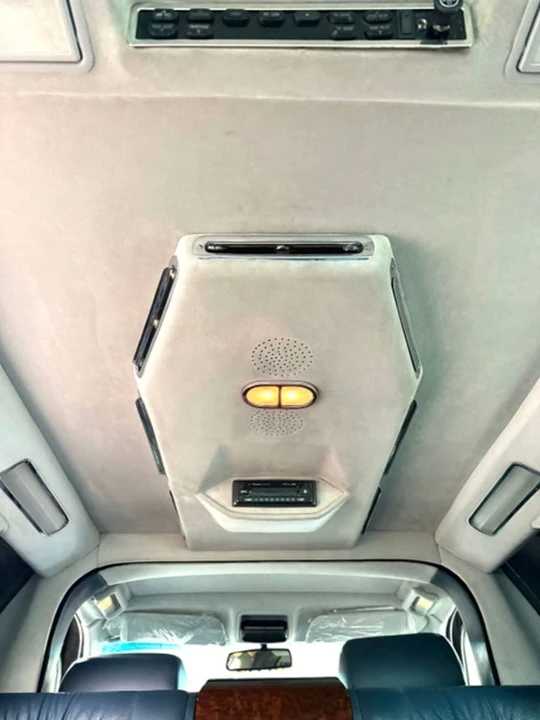 1996 Cadillac Fleetwood - Image 24 of 31