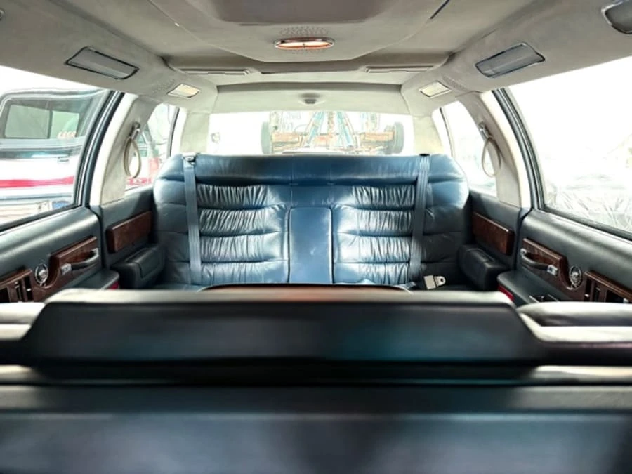 1996 Cadillac Fleetwood - Image 23 of 31