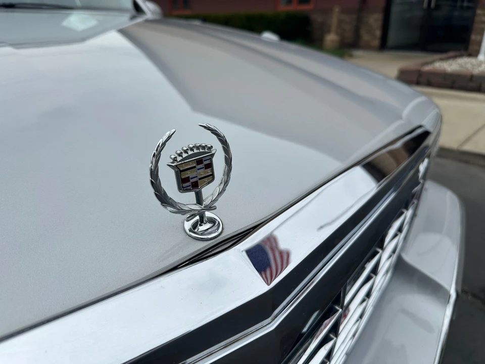 1996 Cadillac Fleetwood - Image 22 of 31