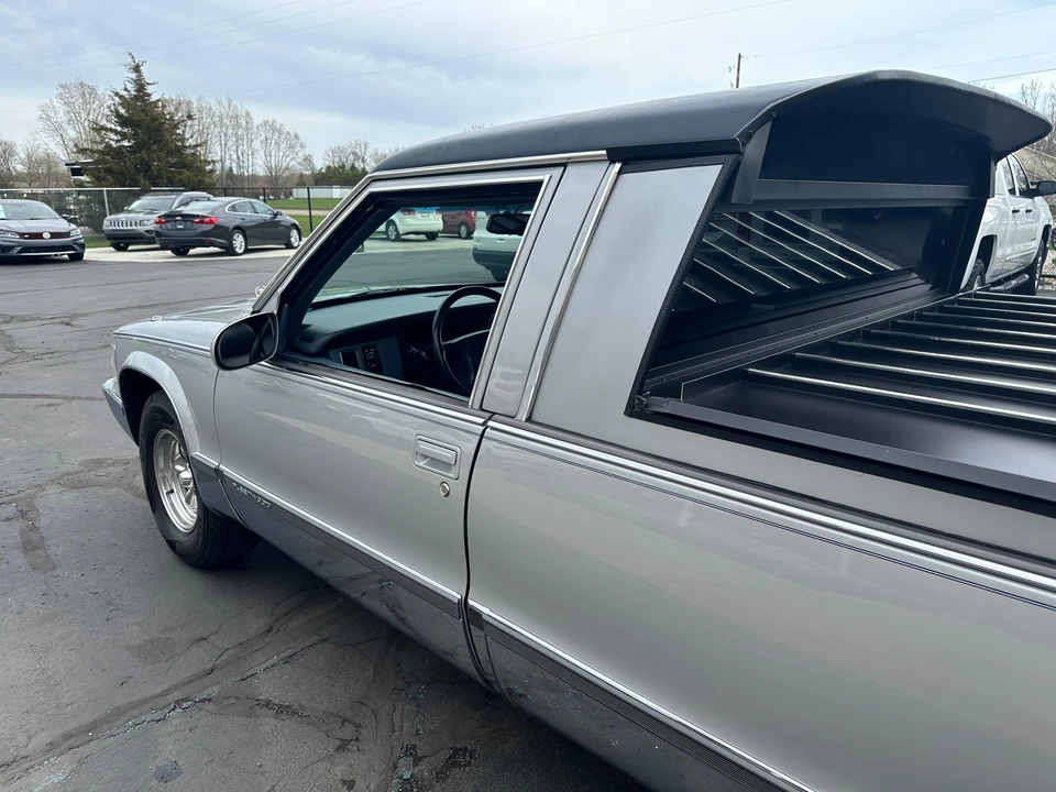 1996 Cadillac Fleetwood - Image 31 of 31