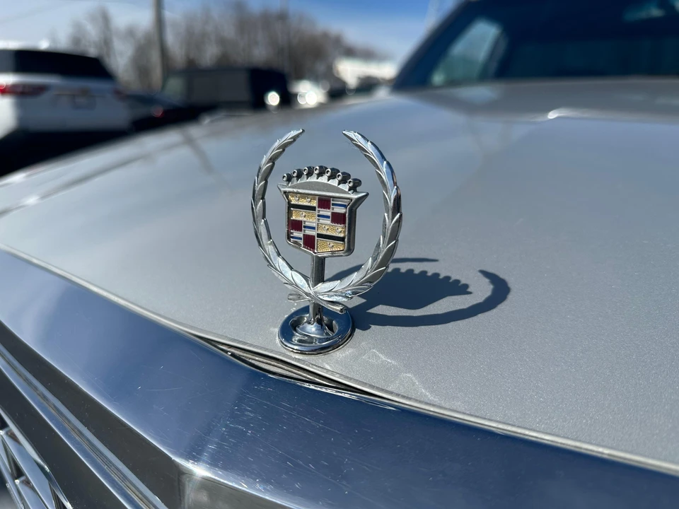 1996 Cadillac Fleetwood - Image 23 of 31