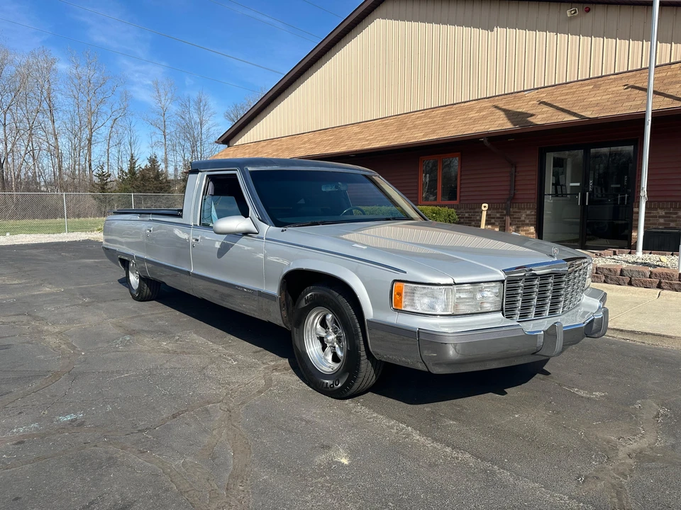 1996 Cadillac Fleetwood - Image 19 of 31