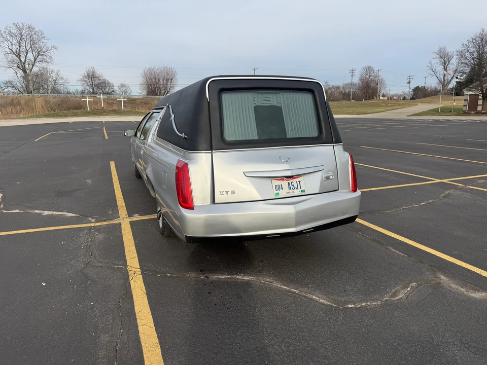 1996 Cadillac Fleetwood - Image 21 of 31