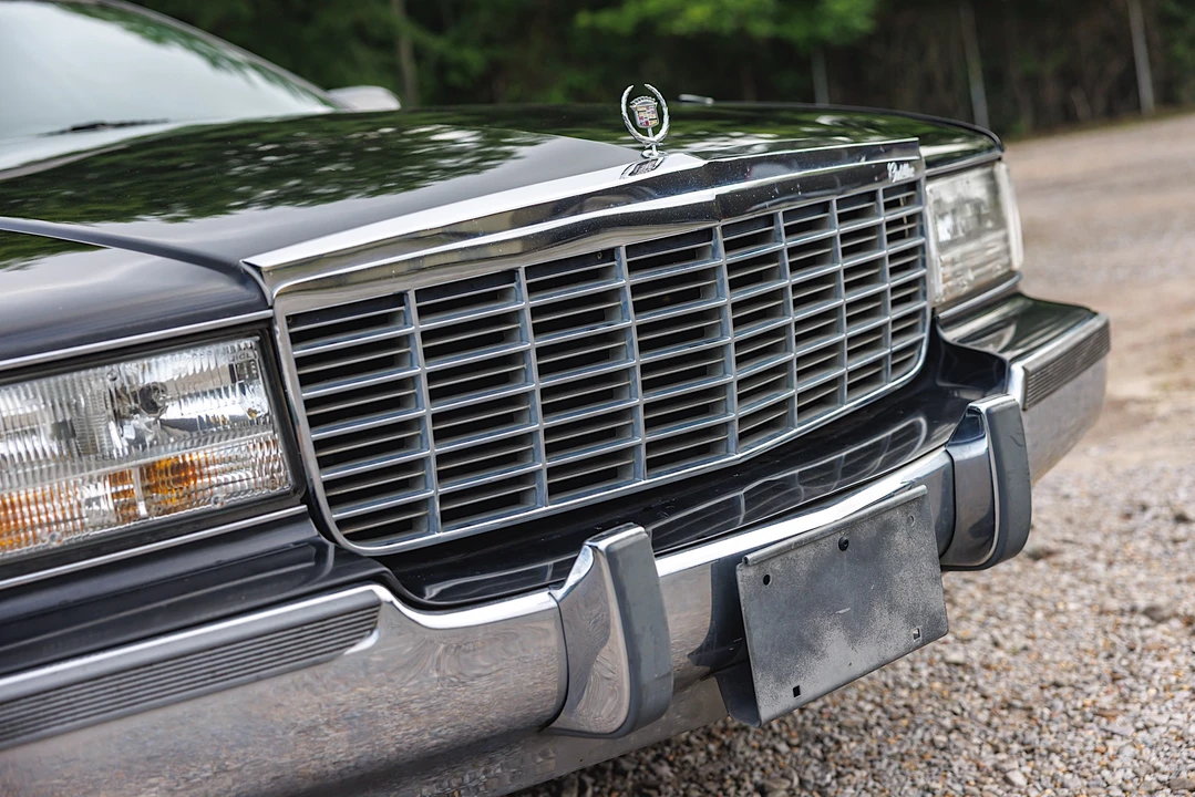 1996 Cadillac Fleetwood - Image 19 of 31
