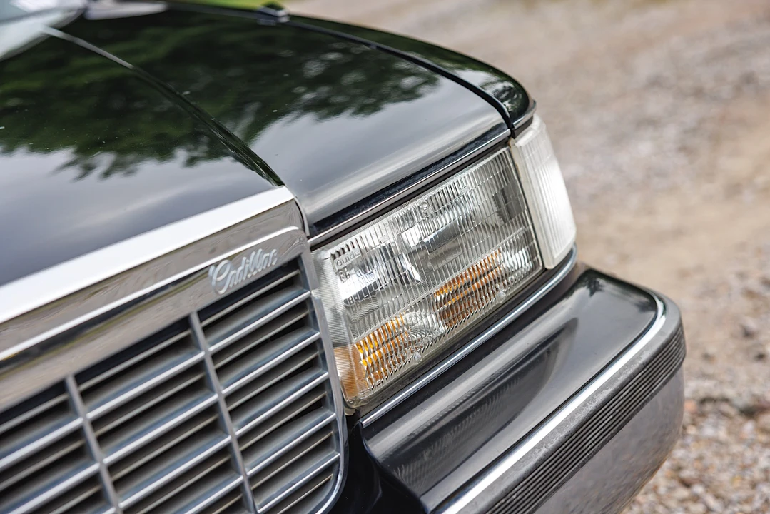 1996 Cadillac Fleetwood - Image 21 of 31
