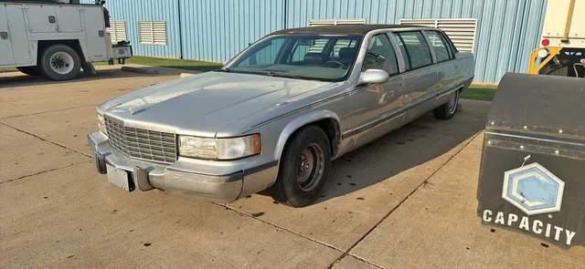 1996 Cadillac Fleetwood Limo
