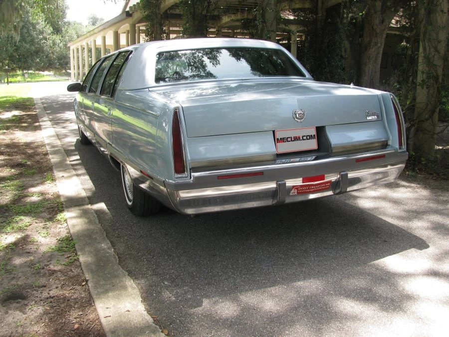1996 Cadillac Fleetwood - Image 6 of 7