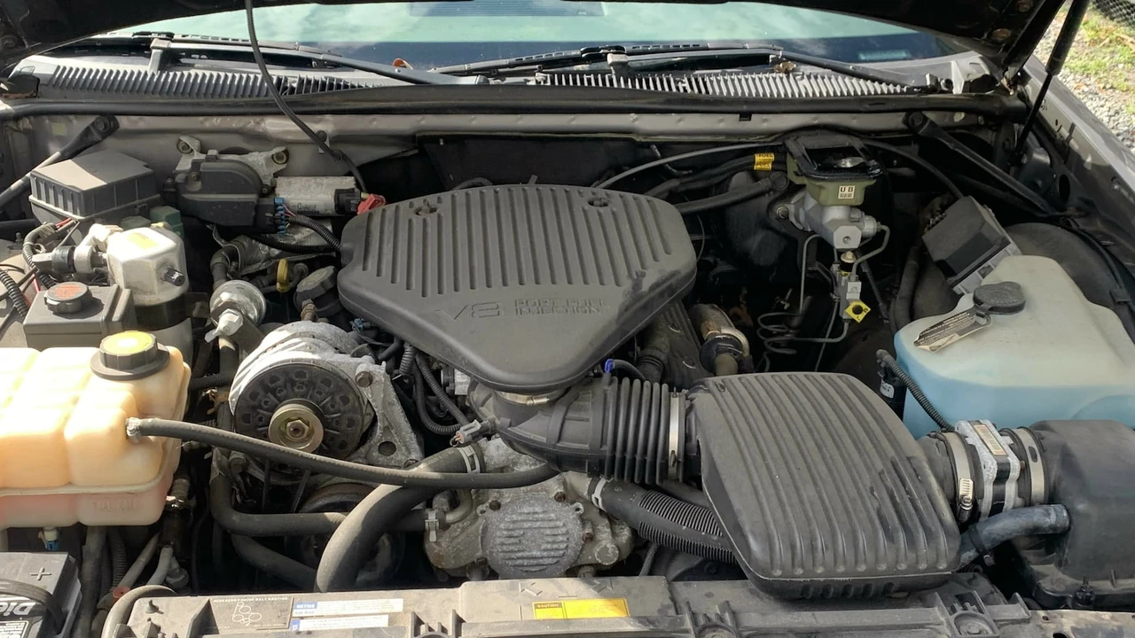 1996 Cadillac Fleetwood - Image 12 of 25