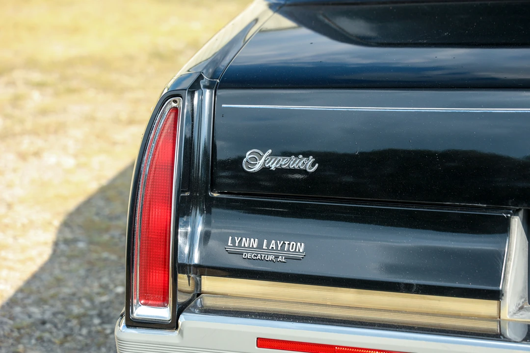 1996 Cadillac Fleetwood - Image 19 of 31