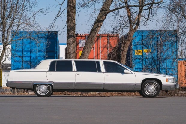 1996 Cadillac Fleetwood - Image 3 of 8