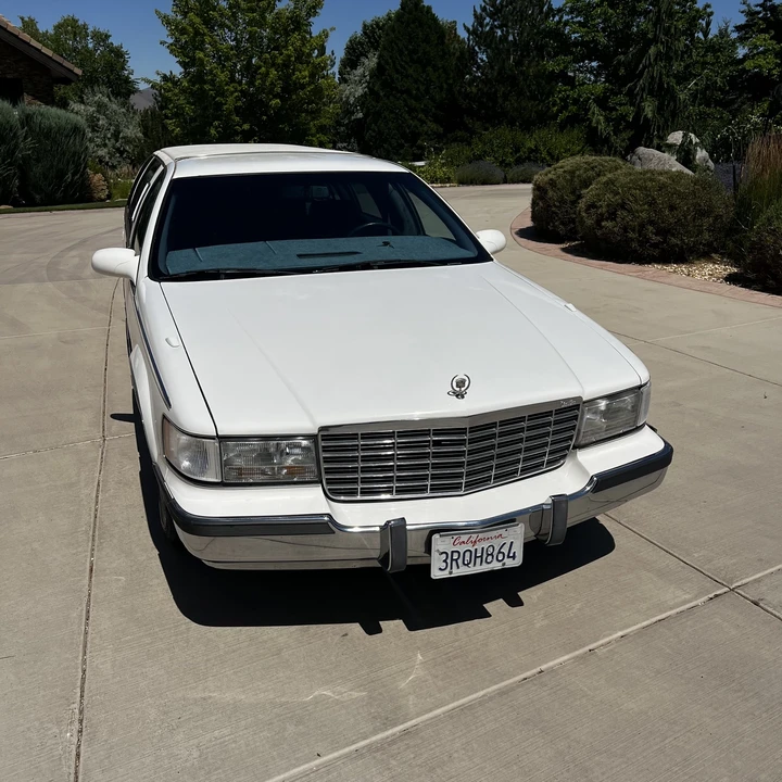 1996 Cadillac Fleetwood - Image 3 of 31