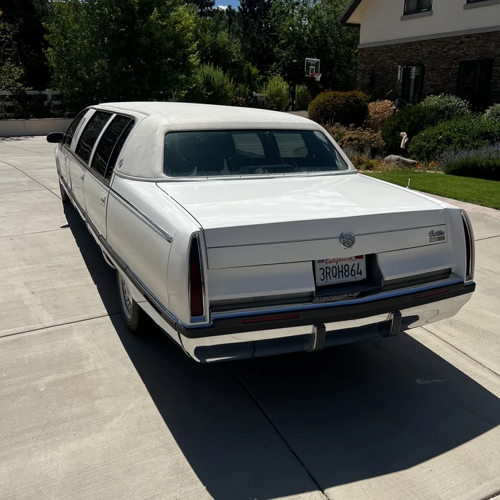 1996 Cadillac Fleetwood - Image 20 of 31