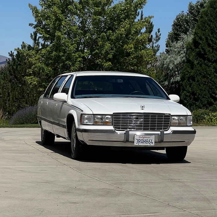 1996 Cadillac Fleetwood - Image 5 of 31