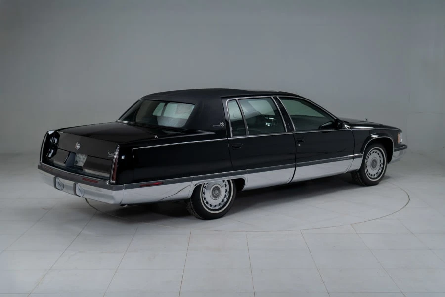1996 Cadillac Fleetwood - Image 10 of 31