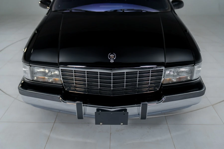 1996 Cadillac Fleetwood - Image 8 of 31