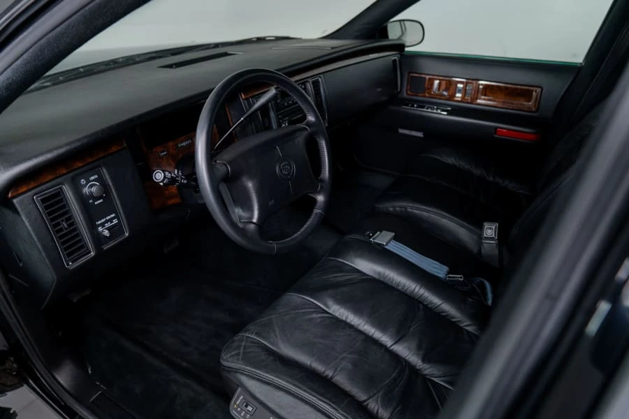 1996 Cadillac Fleetwood - Image 30 of 31