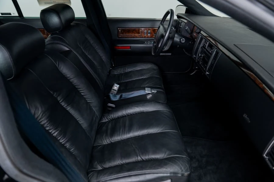 1996 Cadillac Fleetwood - Image 28 of 31