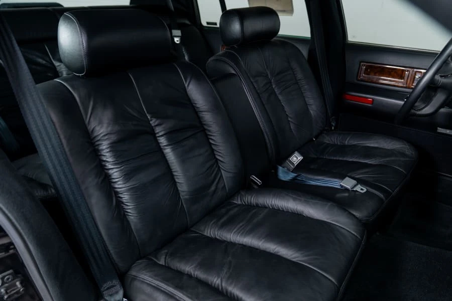 1996 Cadillac Fleetwood - Image 23 of 31