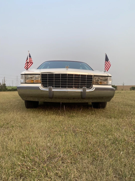 1996 Cadillac Fleetwood - Image 6 of 31