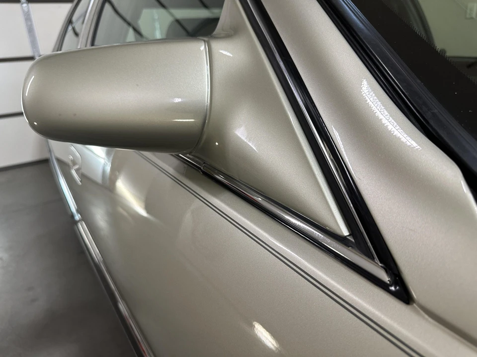1996 Cadillac DeVille 7th Gen - Image 23 of 31