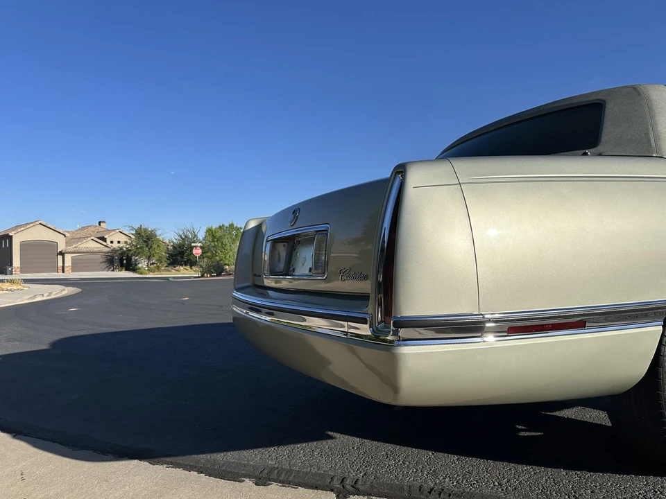 1996 Cadillac DeVille 7th Gen - Image 18 of 31