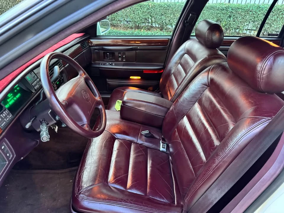 1996 Cadillac DeVille 8th Gen - Image 10 of 10