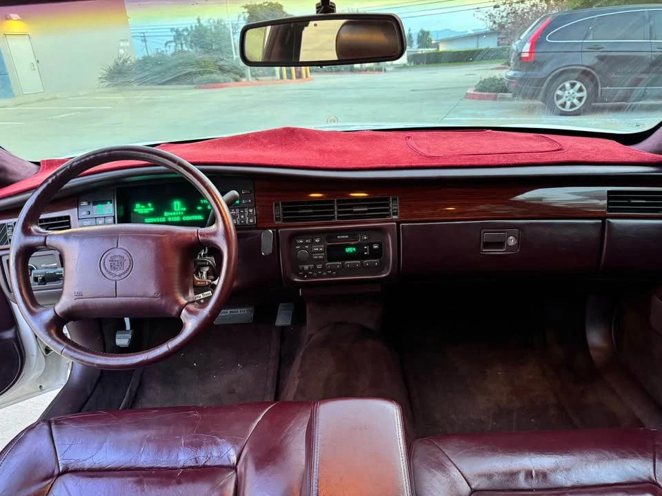 1996 Cadillac DeVille 8th Gen - Image 8 of 10