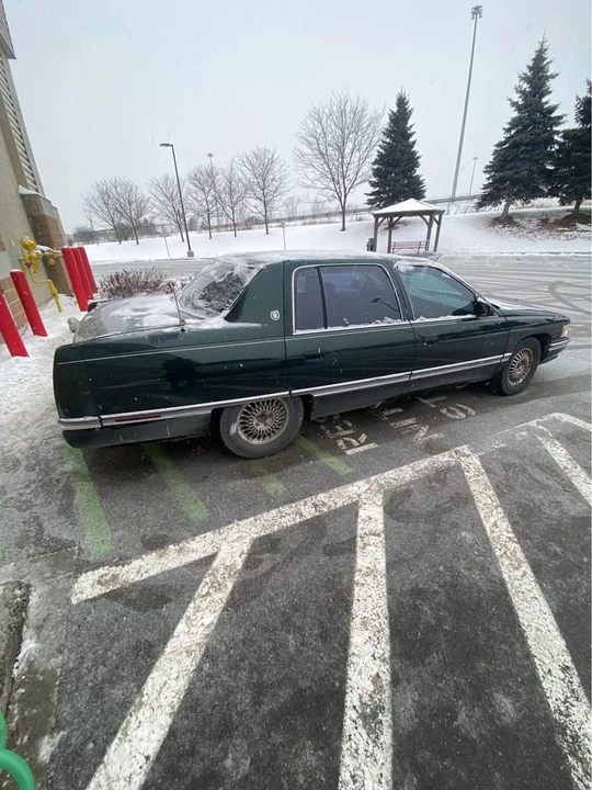 1996 Cadillac DeVille 8th Gen - Image 6 of 9