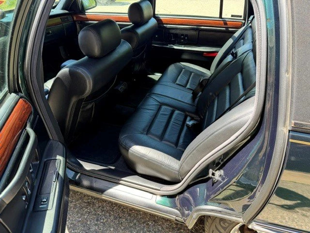 1996 Cadillac DeVille 7th Gen - Image 9 of 11