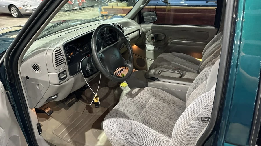 1996 Chevrolet C/K 4th Gen - Image 3 of 4