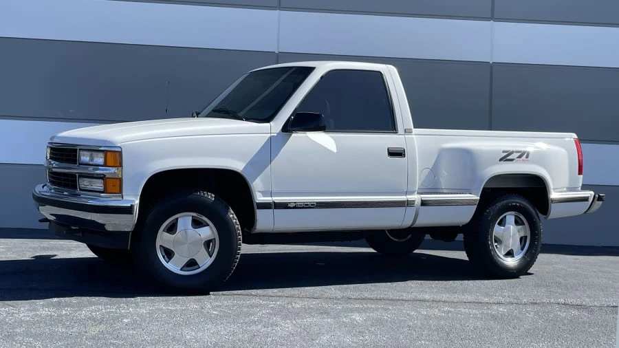 1996 Chevrolet C/K 4th Gen - Image 4 of 31