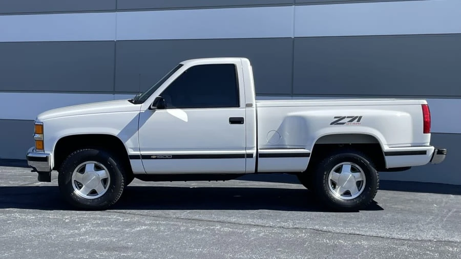 1996 Chevrolet C/K 4th Gen - Image 2 of 31